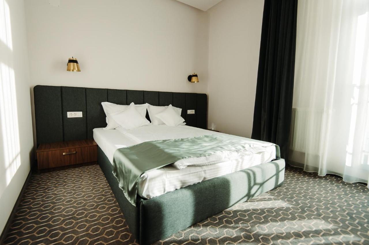 Roa Guesthouse Blaj エクステリア 写真