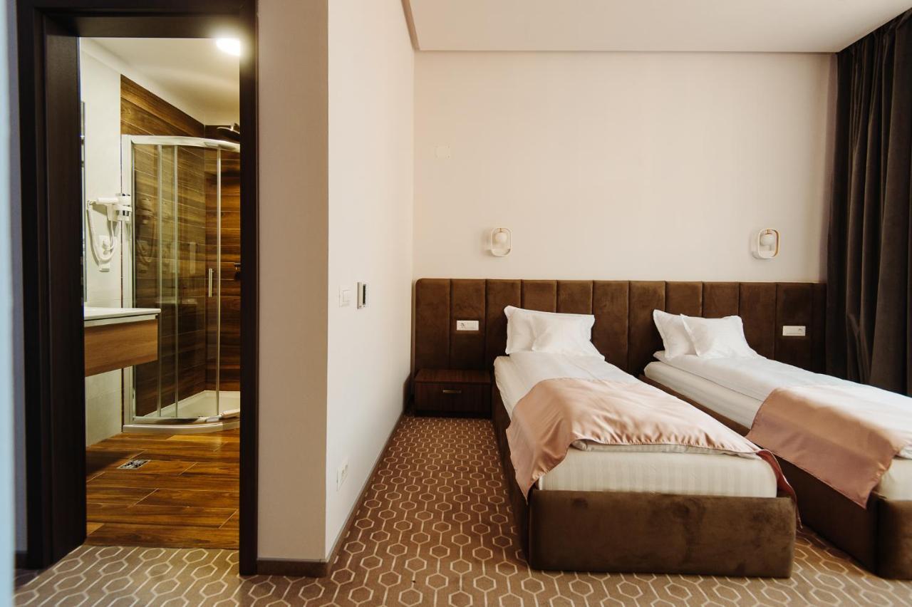 Roa Guesthouse Blaj エクステリア 写真